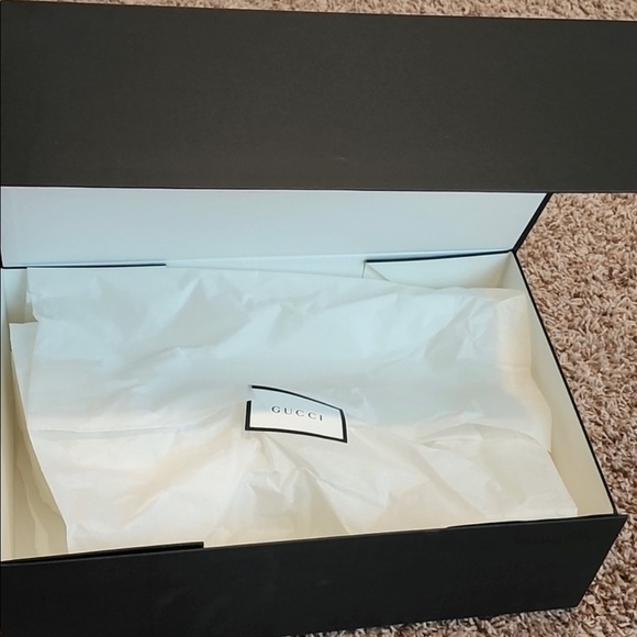 Gucci Shoe/ Purse Box - Picture 2 of 3